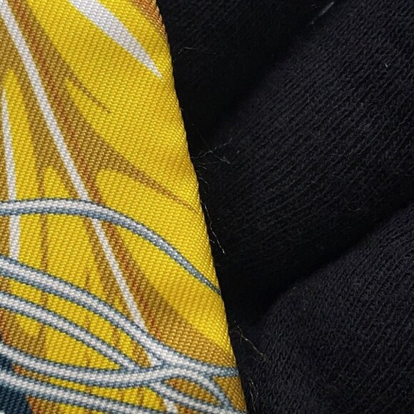 HERMES Twilly Danse Pacifique Dance Pacific Silk100% Blue Nuit/Jaune Vif/Black - Picture 7 of 8